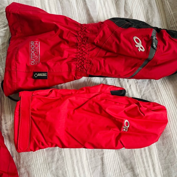 Outdoor Research Winter Sport Glove - Picture 7 of 10